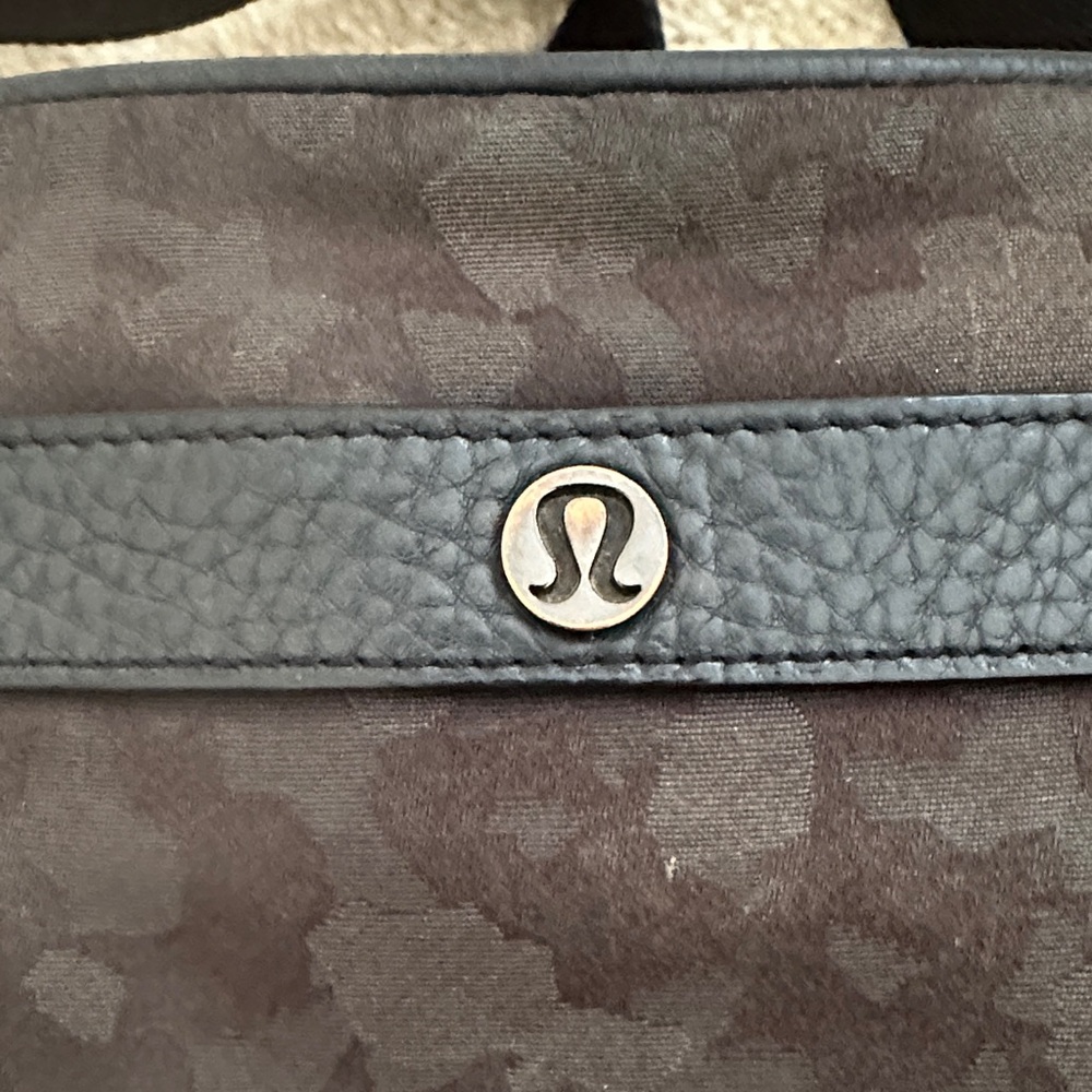 lululemon athletica Brown Crossbody Bag - Picture 2 of 5